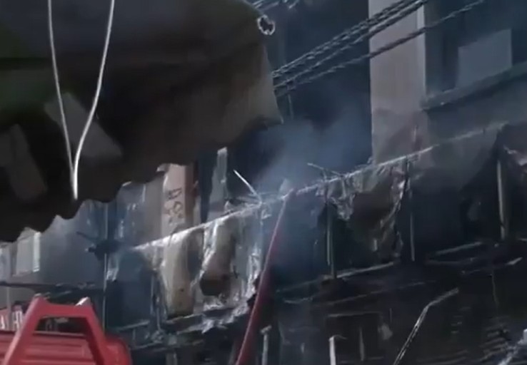 delhi-fire